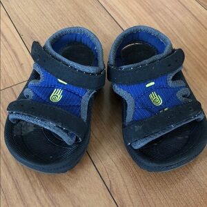 Teva baby sandals Sz 2/3